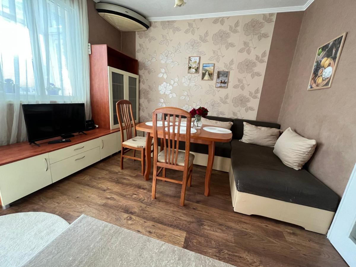 Apartment Acacia Varna Exterior photo